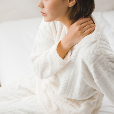 疲れを感じている女性