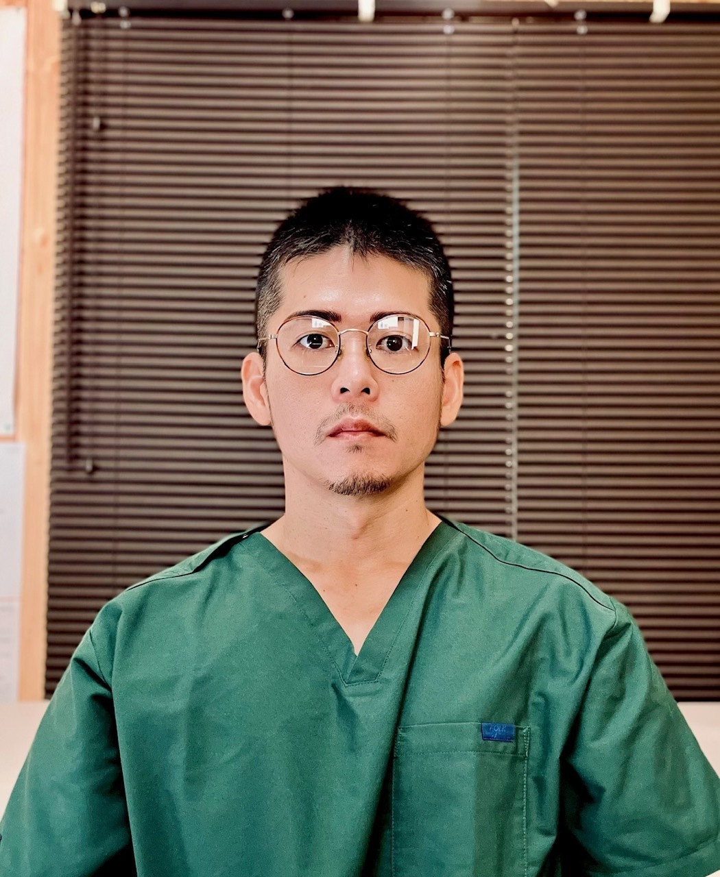 鍼灸師の高倉直樹